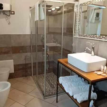 Casa Statuto - Tra Le Mura אסטי