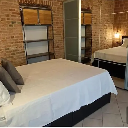 Casa Statuto - Tra Le Mura אסטי