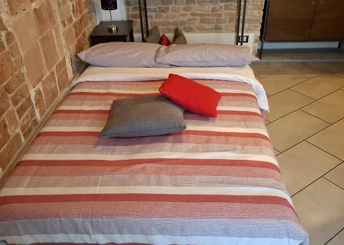 Casa Statuto - Tra Le Mura